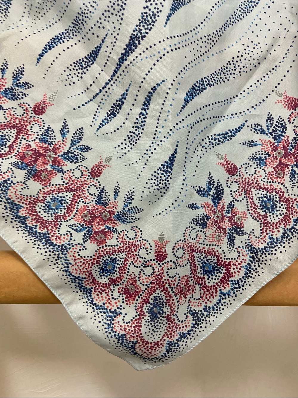 Bandana - Picture 2 of 3